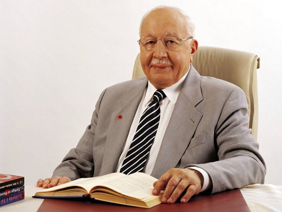 Ülkemizin siyasetinde ve devlet yönetiminde önemli izler bırakan; 54. Hükümet Başbakanı ve TOBB eski Başkanlarımızdan Necmettin Erbakan’ı, vefatının 15. yıl dönümünde rahmet ve hürmetle anıyorum.