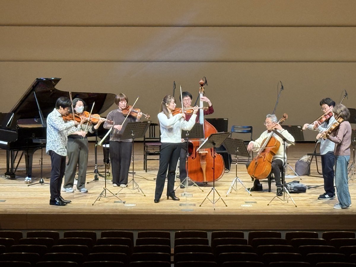 【#森山良子 with東京室内管弦楽団プレミアムコンサートin徳島】
前日リハーサル中💪

明日の本番に向けて調整はバッチリです👌
ご来場予定のお客様どうぞお楽しみに♪
kyoubun.or.jp/syusai/index.h…
#東京室内管弦楽団
#東室