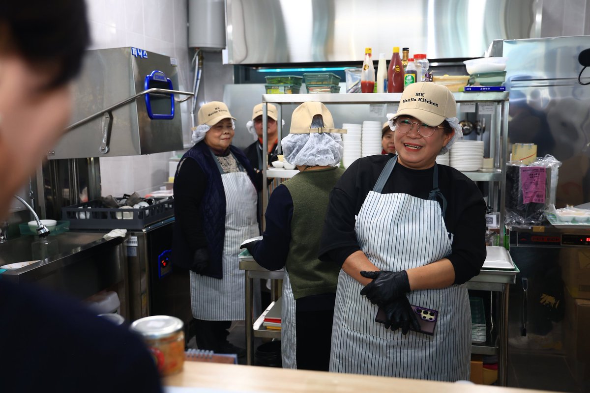 오늘 전북 도민들을 모시고 한 타운홀미팅 중 대통령께서 농어촌 기본소득에 대한 생각을 말씀해주셨습니다. 마침 어제 전북 장수에서 역사적인 농어촌 기본소득 1호 전달식이 있었는데요, 생생한 현장의 분위기를 보실 수 있는 링크를 공유드립니다.

buly.kr/1RFzjz3

시범사업 발표 이후