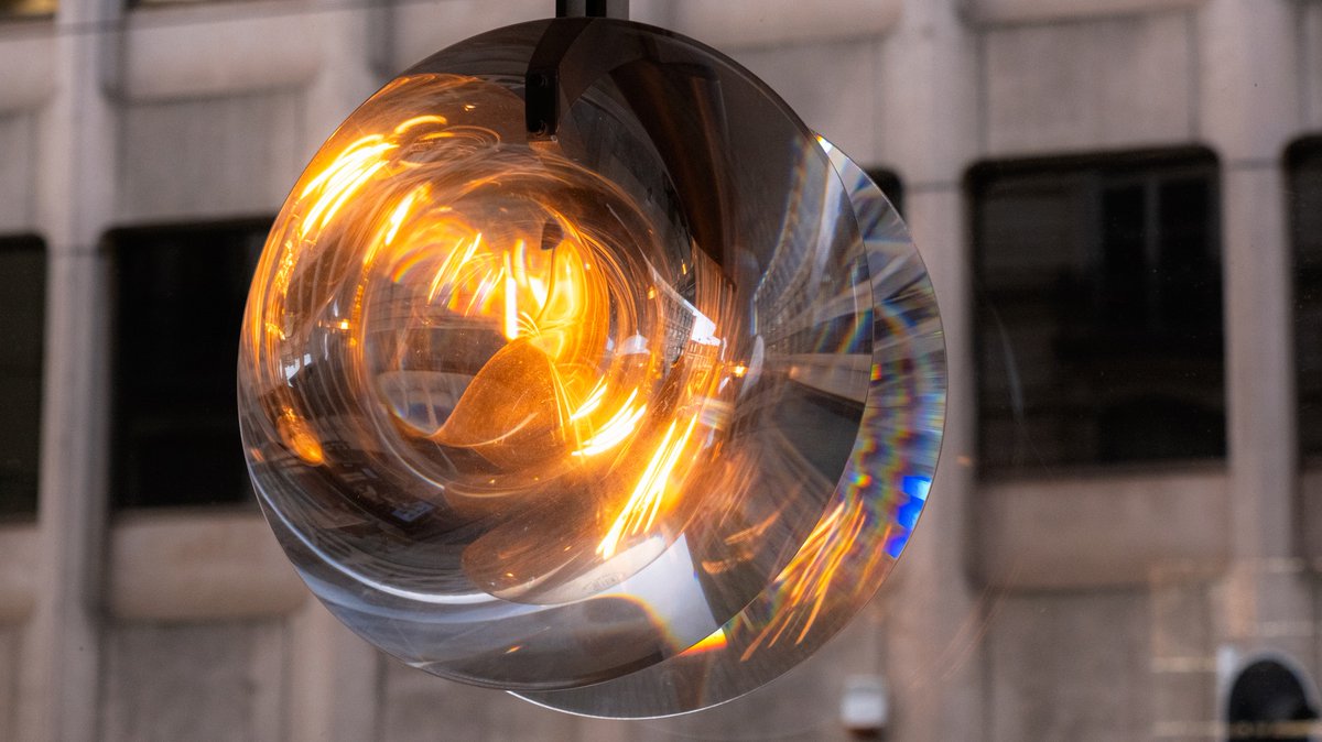 journaldesign's tweet image. Luminaires pour le Stella Café Legrand à Bruxelles par Douze Degrés
Toutes les infos &amp;amp; photos dans l'article : urls.fr/MuvOWN

#design #object #flare #light #lighting #café #Brussels #Paris #Belgium