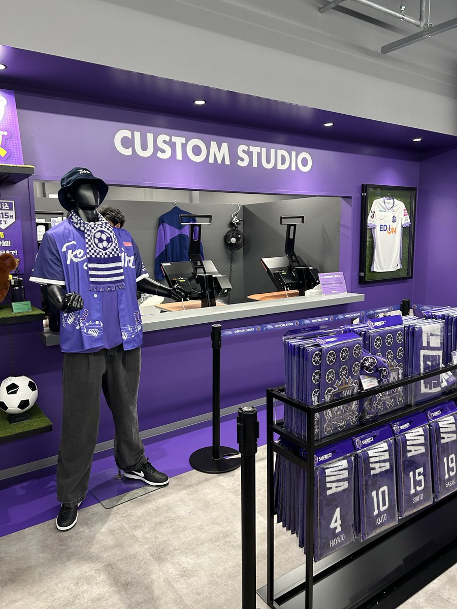 今回も広島のショップ寄りました😙 今回はピンバッジにレジーナの中嶋