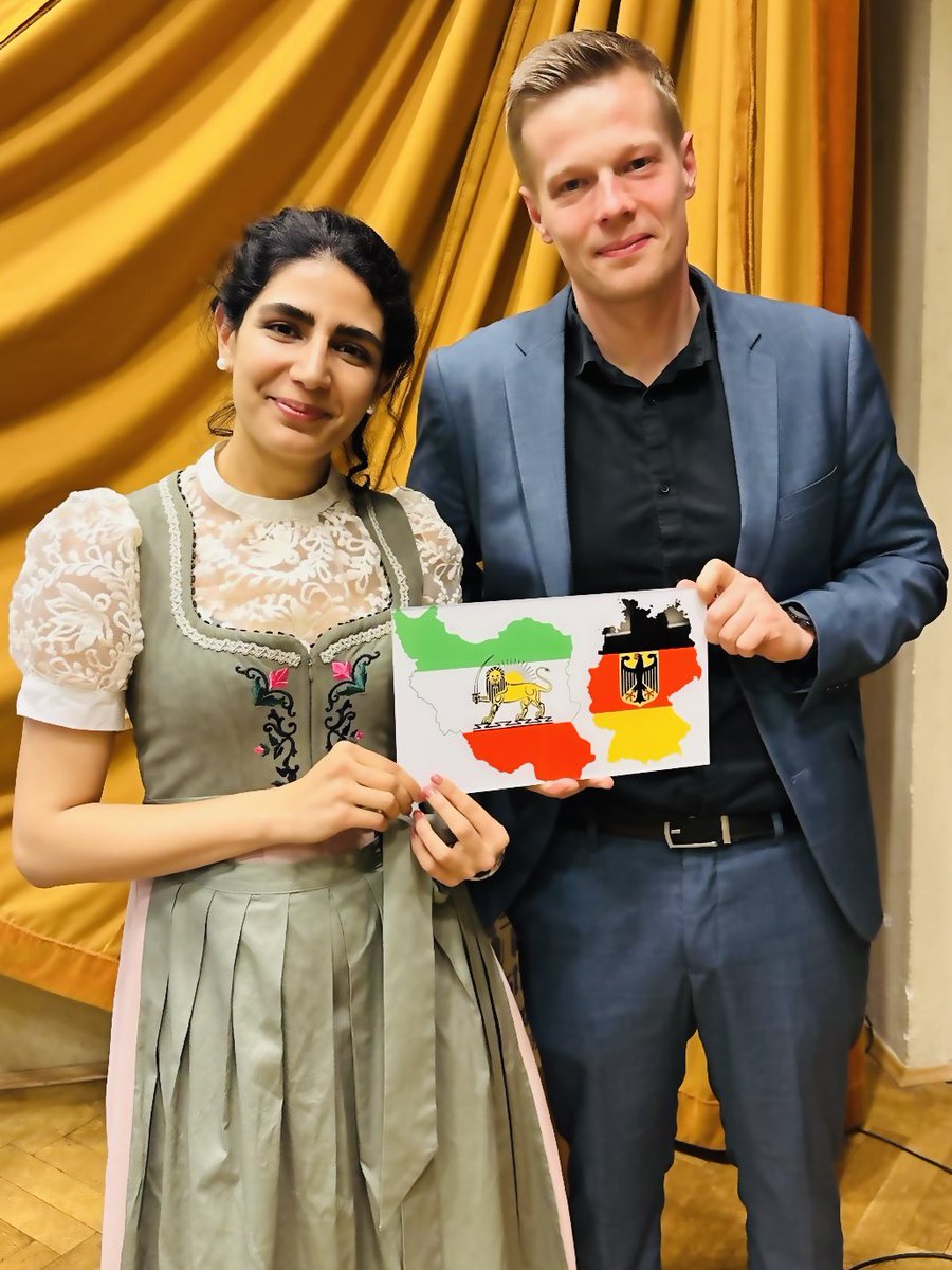 Was für eine Woche… 
Ich möchte mich von ganzem Herzen für die zahlreichen Nachrichten und diese unglaubliche Unterstützung, Motivation und den starken Rückhalt bedanken. Jede einzelne Nachricht, jedes Gespräch und jede Begegnung haben mir gezeigt, wie viel Kraft in Zusammenhalt