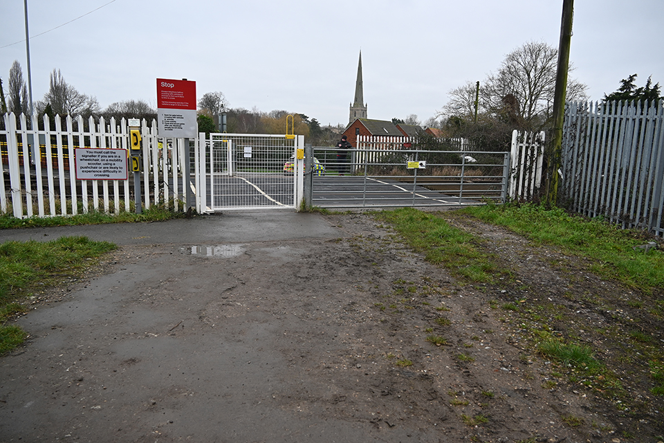 raibgovuk's tweet photo. RAIB investigation announced https://t.co/EqH42KxVRH after a young person was struck by a train and fatally injured while crossing the railway at Bottesford footpath crossing in Leicestershire, 25 January 2026.

#FootpathCrossing #Bottesford #Leicestershire https://t.co/nCVcmG0853