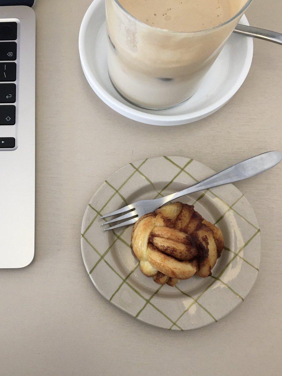 카페 신메뉴 미리 머거보기