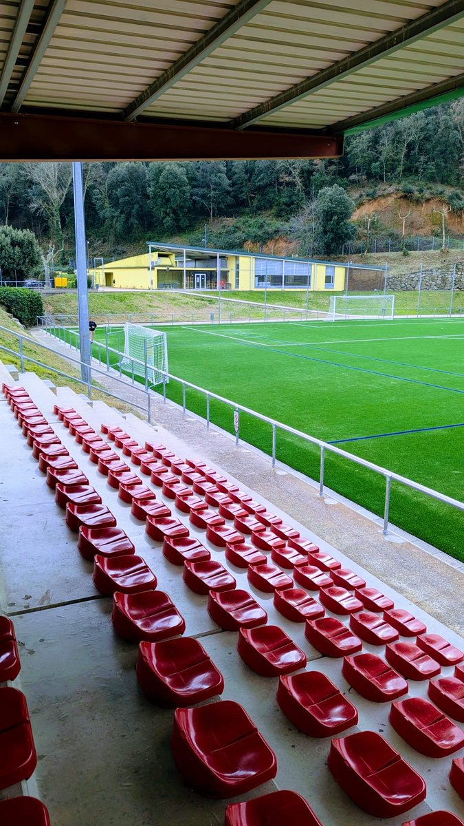 luisherbella's tweet photo. ⚽ Nuevo césped Domo Sports Grass | TenCate para el campo de #fútbol de #Arbúcies, hashtag#Girona.📍
⚽ Recientemente ha sido finalizada la Instalación del sistema de hashtag#céspedartificial hashtag#Domo #Duraforce XSL TXT en el campo de #fútbol de Arbúcies, https://t.co/ADNIgWDoLB
