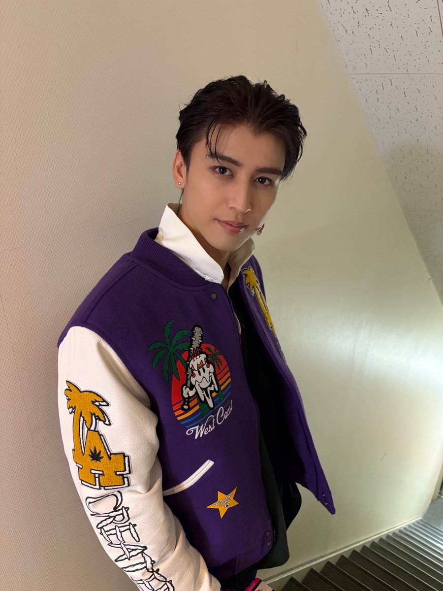 嬉しいお知らせ！
「Multi-Unit Apartment」N*2にクロエ役として出演させて頂きます。

今回はオスカーではなくクロエです。
わくわくが止まりません。
ちょ待って、スタイルいいなの本領発揮ですね！

よろしくお願い致します！

2026/4/30(木)〜5/6(水・休) 
CBGKシブゲキ!!