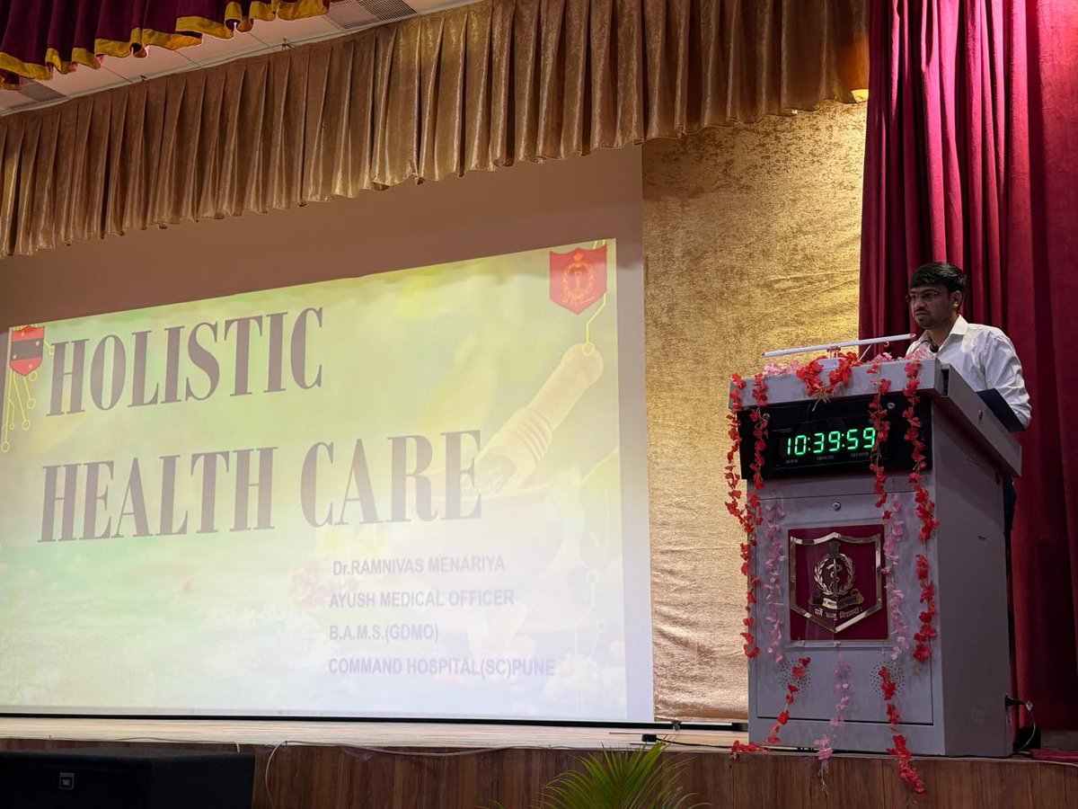 IaSouthern's tweet image. #WeCare

The first offline monthly ‘Garbh Sanskar’ talk was conducted by #SouthernStarAWWA at Charak Auditorium, Command Hospital, #SouthernCommand on 27 Feb 2026.

A total of 150 expecting mothers, husbands and family members attended the session. Dr Supriya Gugale spoke on the
