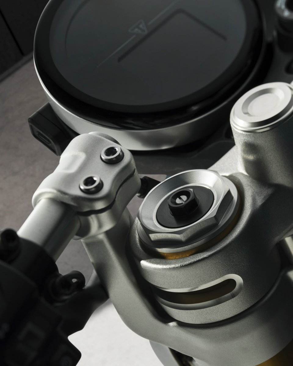 SPEED TWIN 1200 CAFE RACER EDITION】 モダンクラシックの美しき外観