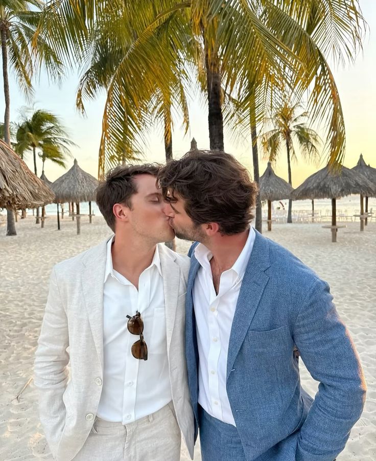 MyGaySugardaddy tweet media