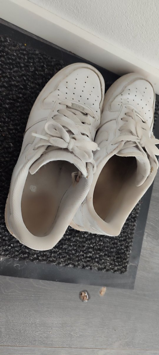 <a href="/sneakerkilian/">Kilian2002</a>