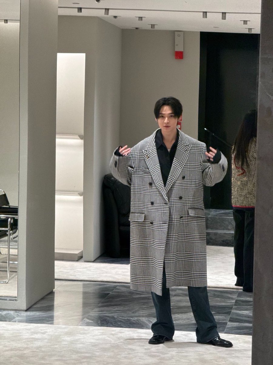 CHN en 🫧
[260227]

🐺: 📸
🐺:  Te juro que este kid es tan adorable ㅋㅋㅋㅋㅋ