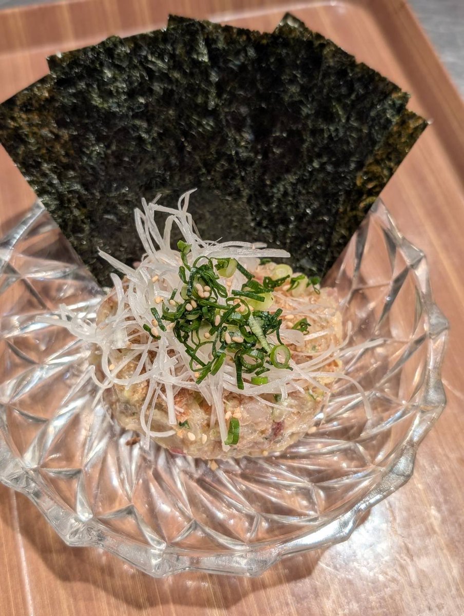 namihei_sushi's tweet photo. こんばんわ！波平です🐟

２月も残り２日💦

早いものですね😅

２月最後の週末金曜日✨

みんなで盛り上がっていきましょう🙌

ご来店お待ちしてます🙇‍♂️ https://t.co/0PvxKdodCH