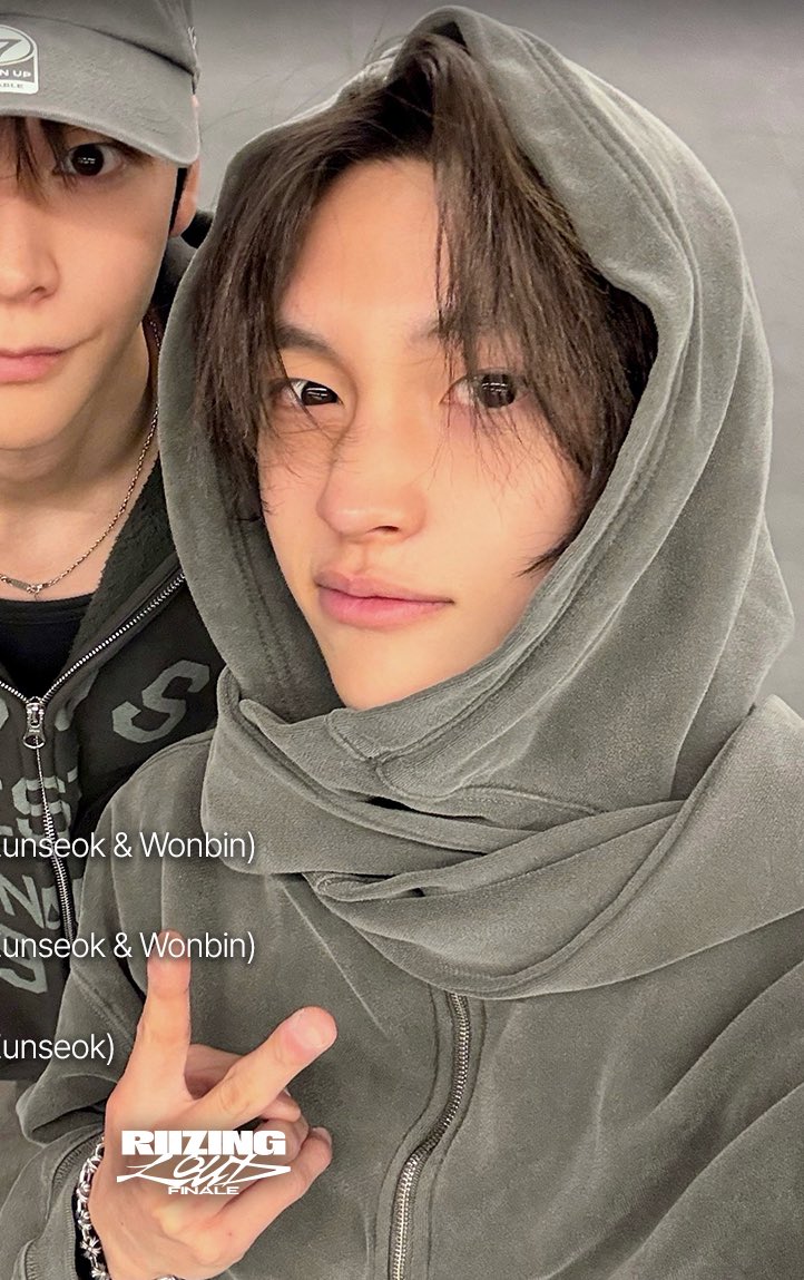 원빈이 옷 신기하다