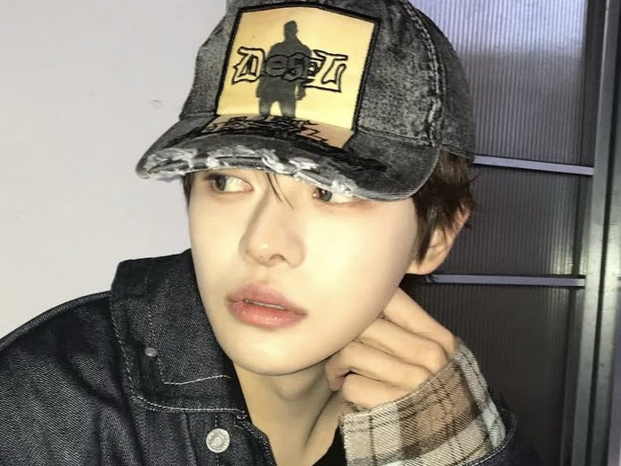 이리오 얼굴 tweet media