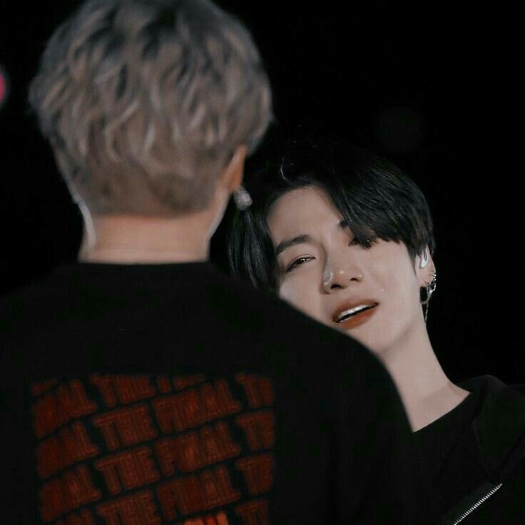 اگه اینو میبینید منشن بزارید .. اکانتم داره میمیره 

#IranMassacre 
#IranRevolution2026 
#KingRezaPahlavi‌