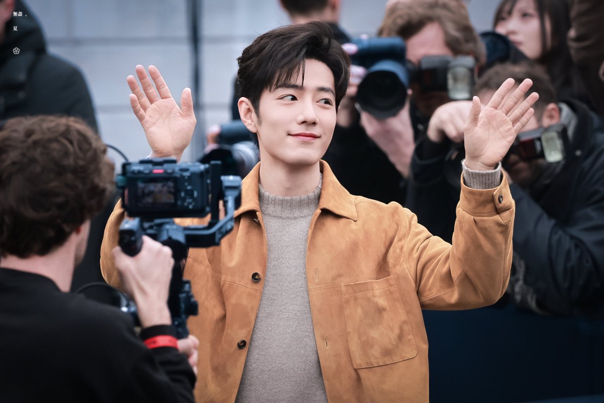 wxyzybxz's tweet photo. 260227 Xiao Zhan for TODS MFW 2026

The bright light always falls on you

cr 无尽夏·博君一肖
XIAO ZHAN ITALIAN STORY #XiaoZhanxTodsCraft #MFW26XiaoZhanCharm https://t.co/h7BQrCWij0