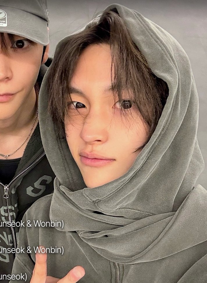 sobinchan's tweet photo. hijabi wonbin because it's ramadhan 🥹🥹 https://t.co/yvNHevs9oL