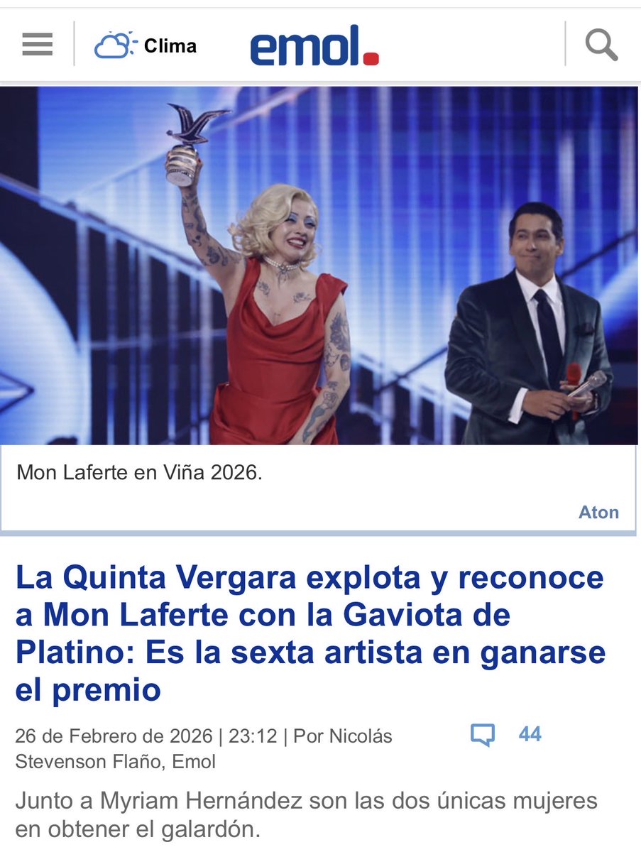 Esta semana termina con dos tremendos ajíes en el orto para el mundo facho;
- Carabineros condecora al presidente Boric como “alguacil ilustre”.
- La gran Mon Laferte se lleva gaviota de platino.
<a href="/GabrielBoric/">Gabriel Boric Font</a> 
<a href="/monlaferte/">Mon Laferte</a>