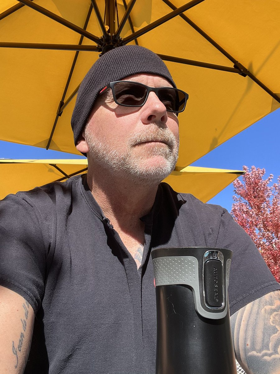 coloradohusky's tweet photo. Mornin’ world. 🌎 ☀️ 
Happy Friday from grandpa and the boys 🐾 
☕️ ☕️ 🐺🐺 😎 
#fitfam #fiftywhat #grandpabod #dadbad #FridayFeeling https://t.co/ThqQkIlyw4
