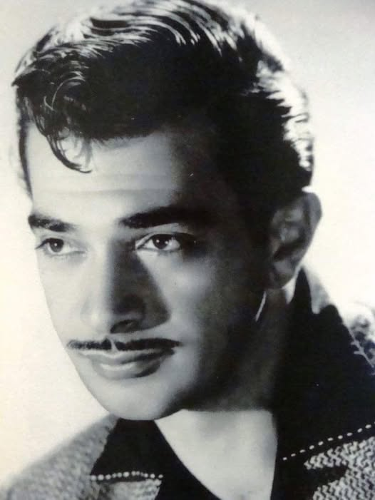 Hoy se cumple otro año de la partida de nuestro querido mentor, maestro y sensei: Don Mauricio Garcés. 

Te seguimos celebrando a ti y a tu infinita sabiduría👉🏻👉🏻 short-url.org/mauricio