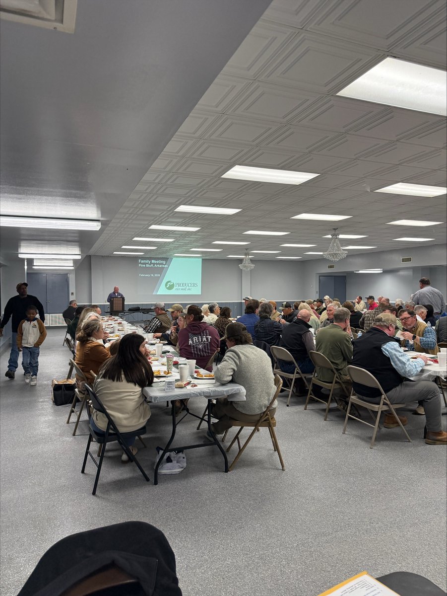 producers_rice's tweet photo. 📍 Family Night in Pine Bluff

We had a wonderful evening with our Producers family in Pine Bluff! Sharing a meal and discussing the future.  Thank you to everyone who joined us and made the night special. We are proud to serve such an amazing community! 💚 https://t.co/J97xhWPUWS