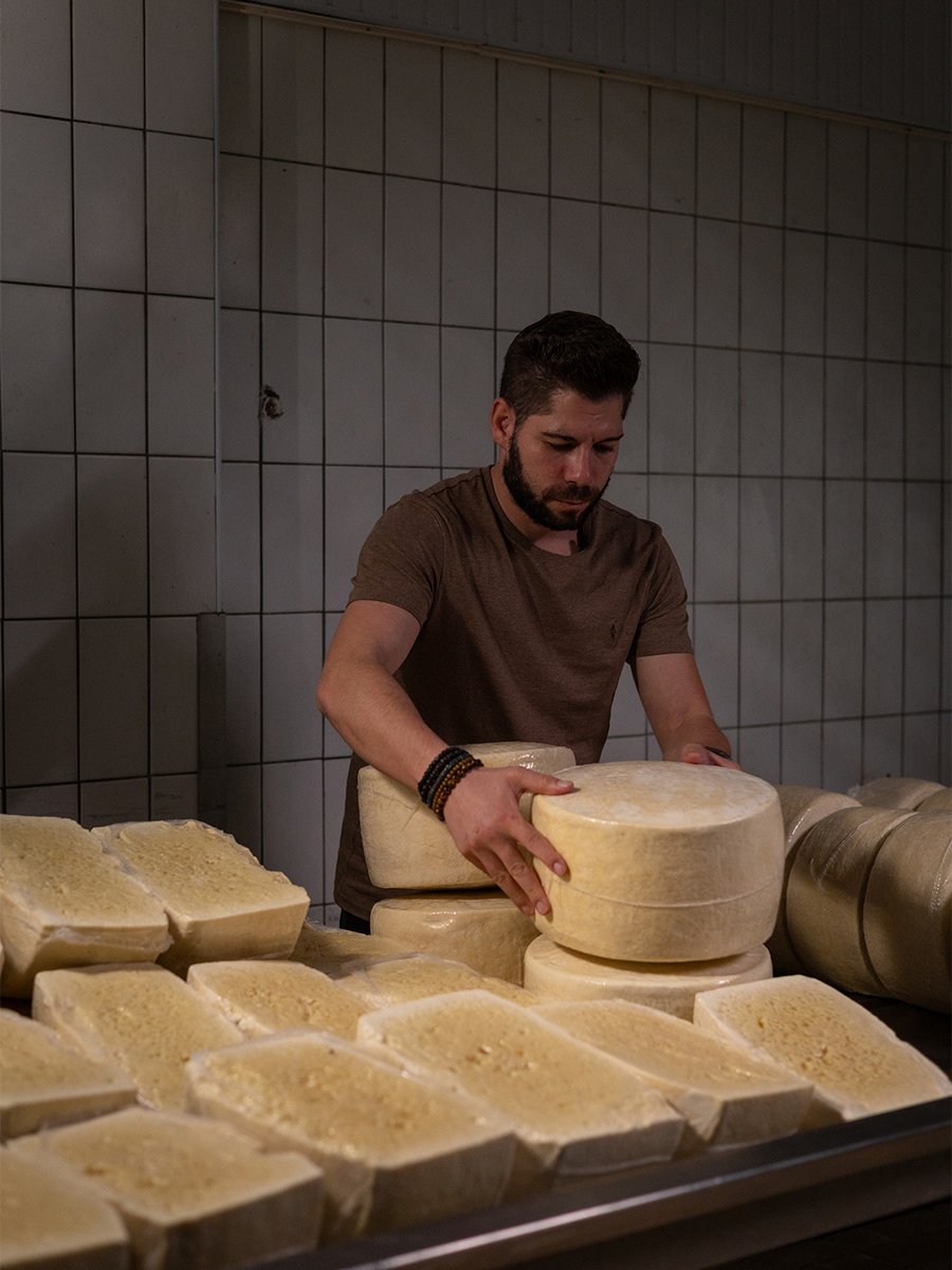 DiscoverGreece.com tweet media