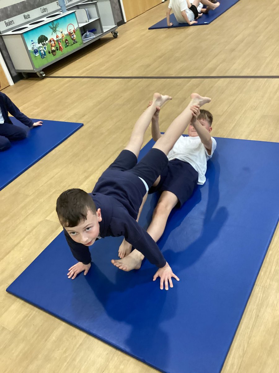 Mr Abnett tweet media