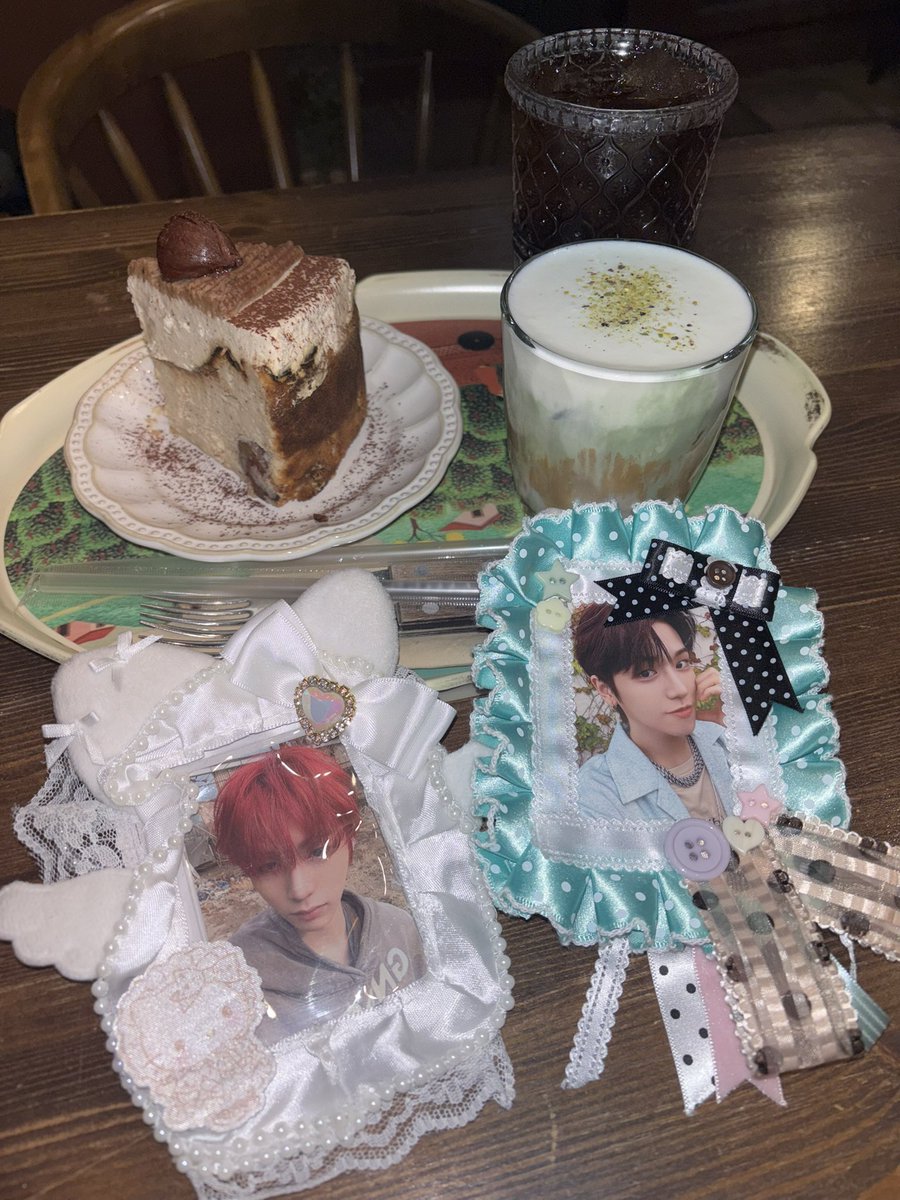 엘리트분들은 
합정 우동카덴->메틀 코스 꼭 밟으시길🎓