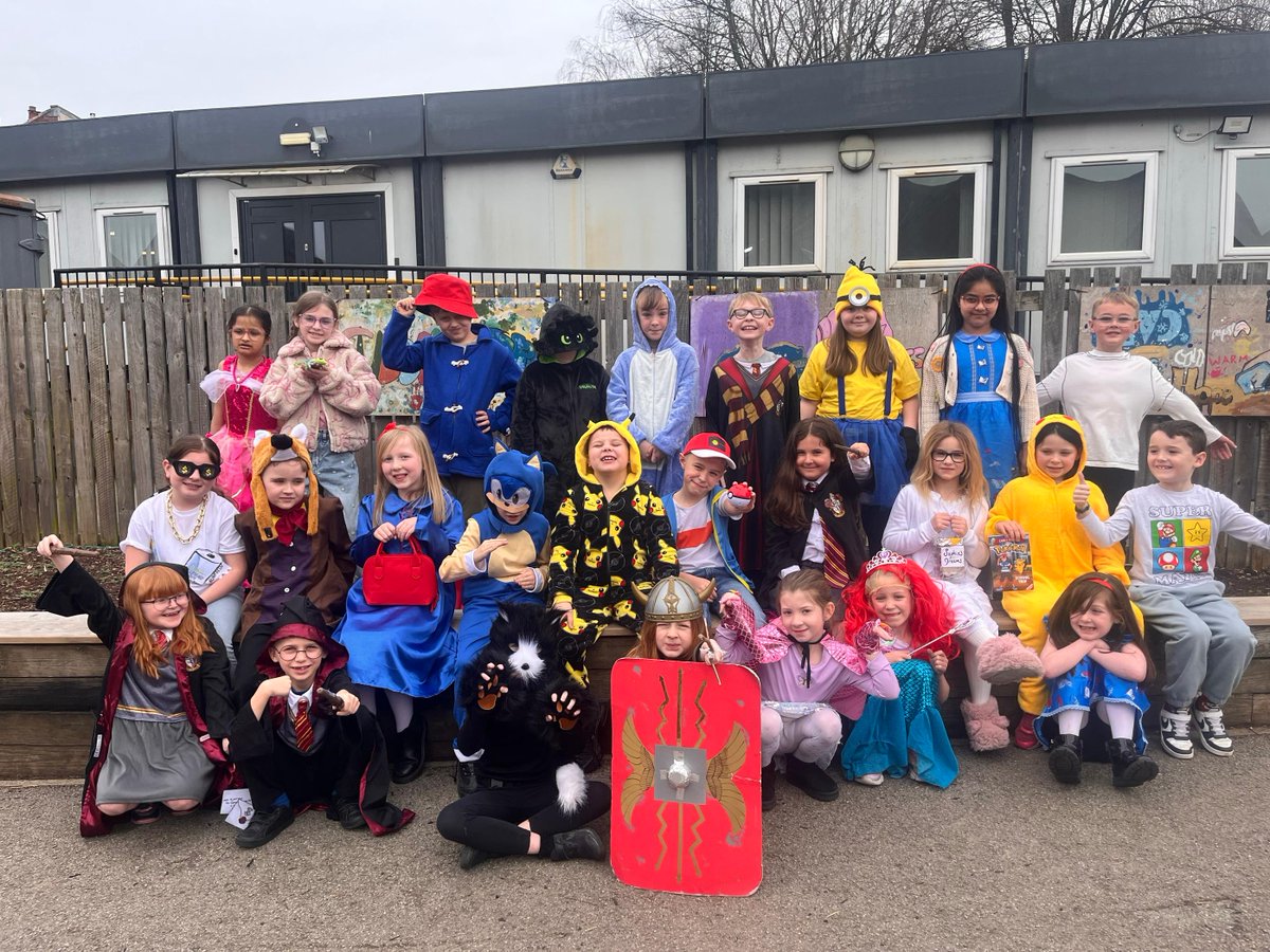 CastlefordParkJ's tweet image. 🧙‍♀️📚 Year 3 lit up World Book Day with incredible costumes! From wizards to warriors, their creativity was amazing 😍✨ Such enthusiasm and imagination on show! #WorldBookDay #Year3 #BookCharacterCostumes #PrimaryEducation