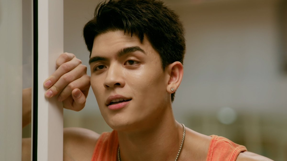 ค่ารถอาโนลด์ไม่เอา แต่หมวกกันน็อกตั้วห้ามลืม!!!!

#OnlyFriendsDreamOnEP1
<a href="/Josswayar/">JWR</a> <a href="/gawincaskey/">Gawin Caskey</a>