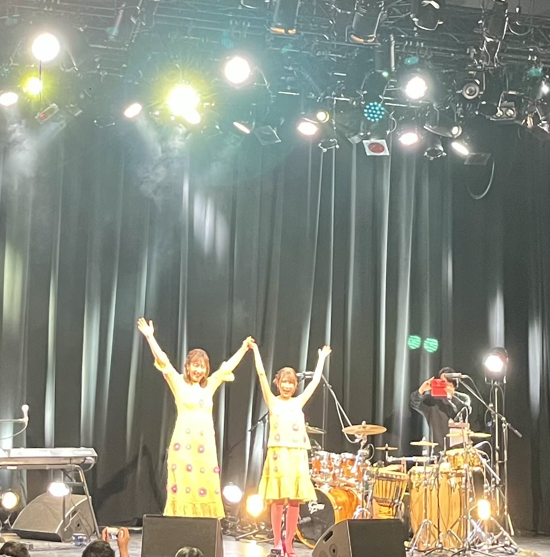 EiichiGt's tweet photo. 本日は227 Birthday Liveに〜♫
楽曲によってパワフルだったり繊細だったりと二人のアンサンブルが凄く気持ち良かった〜👍 堪能しました😊
あらためてタマちゃん ユキちゃんHBD〜🎂
#227
#pleasurepleasure https://t.co/mZwOJe6DF7