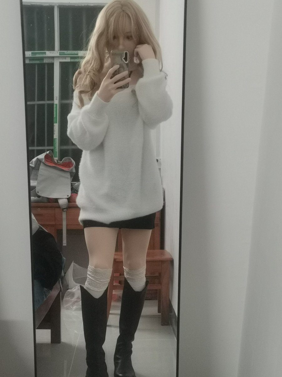 开心的小余下 tweet media