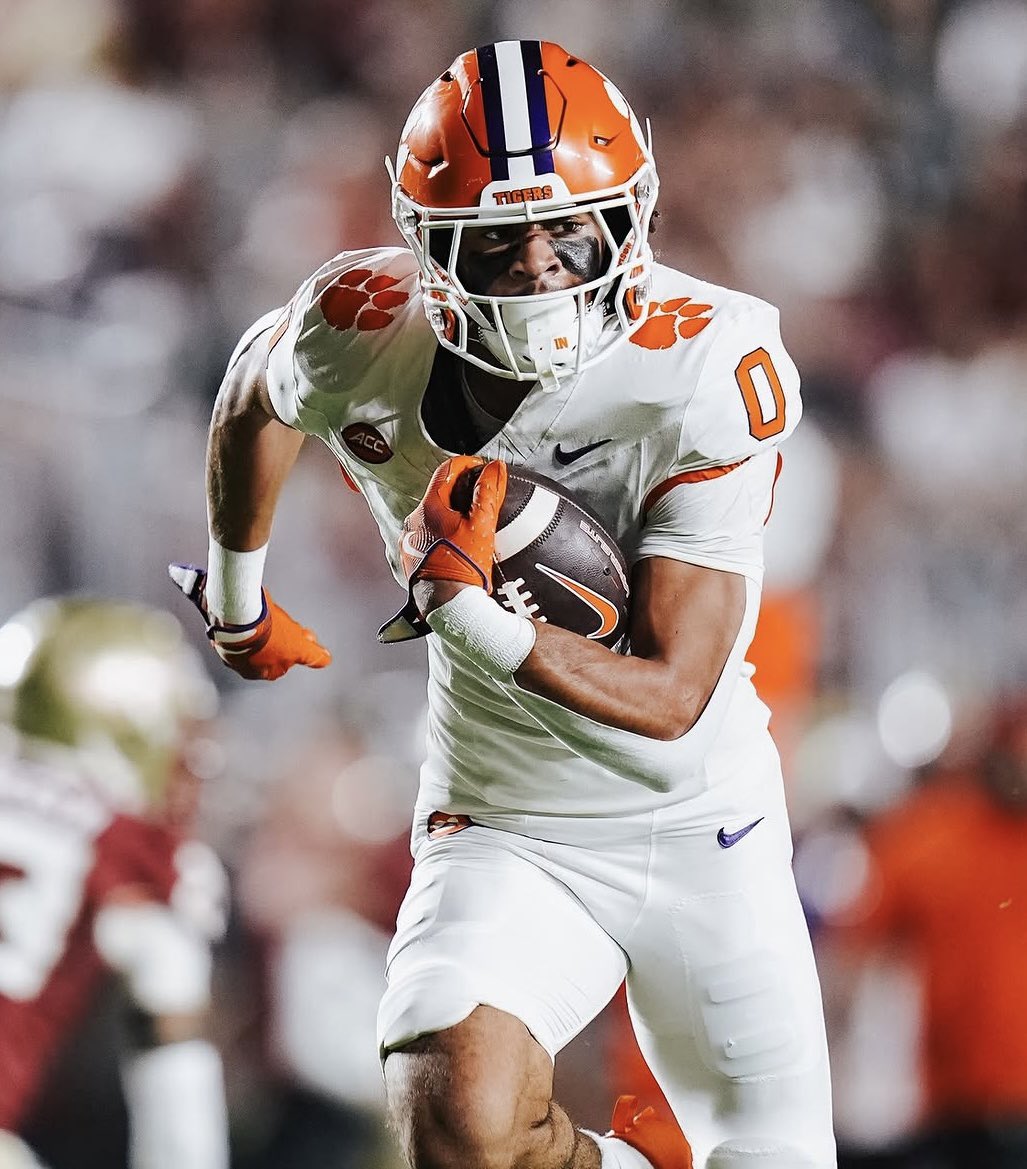 Clemson WR Antonio Williams met with the 49ers at the NFL Combine.

Williams said the meeting went well and knows that as a receiver in their offense, blocking is important.

“No block, no rock.” — Antonio Williams

via: <a href="/Chase_Senior/">Chase Senior</a>