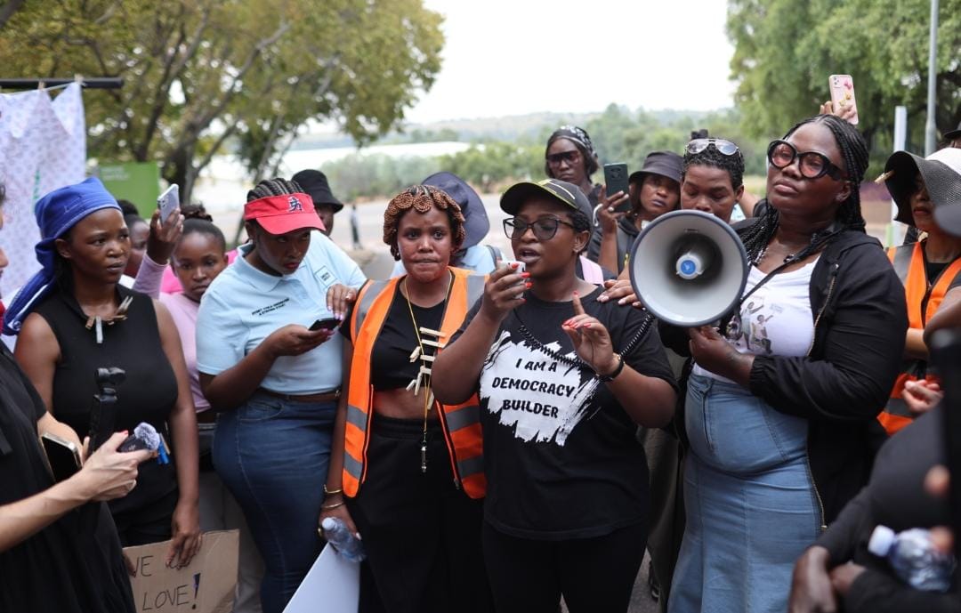 Mining Affected Communities United in Action tweet media