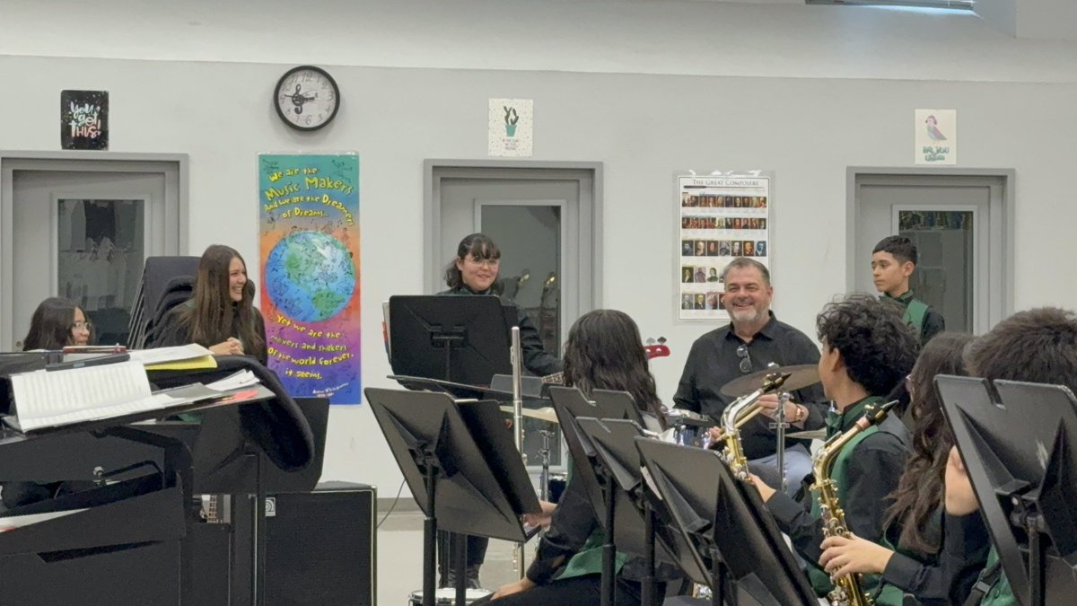 Megan Acosta Slider Band🎶 tweet media