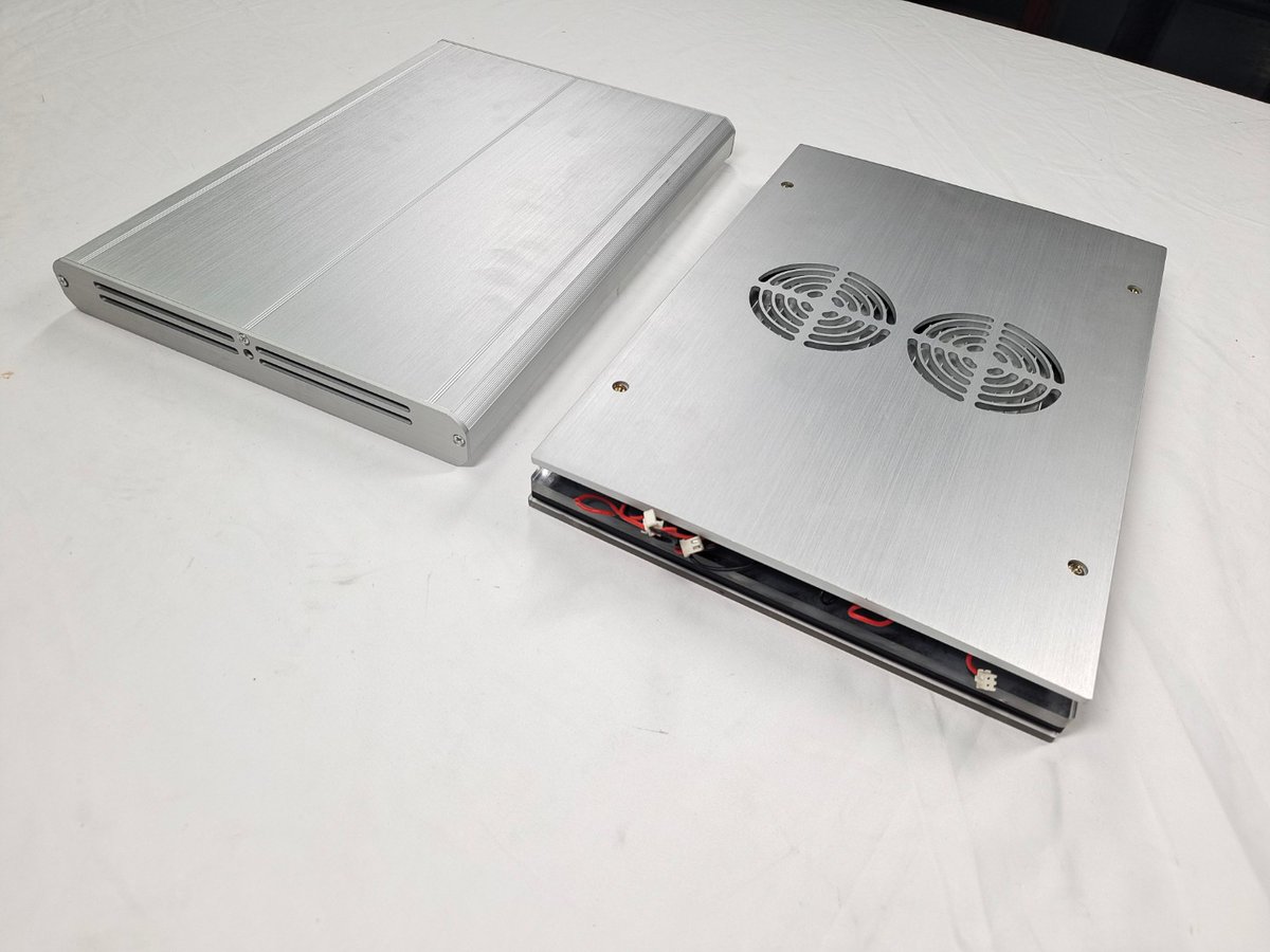 AzureNorma2016's tweet image. Full-spectrum light heat sinks made from aluminum alloys ensure that LED aquatic plant lights operate steadily over time, preventing overheating and prolonging their lifespan.
#FullSpectrumLight #AquaticPlantLight #LEDHeatSink #AluminumShellDesign #CoolingSolutions