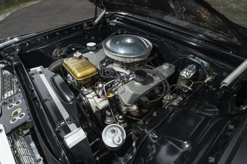 Mecum Auctions tweet media