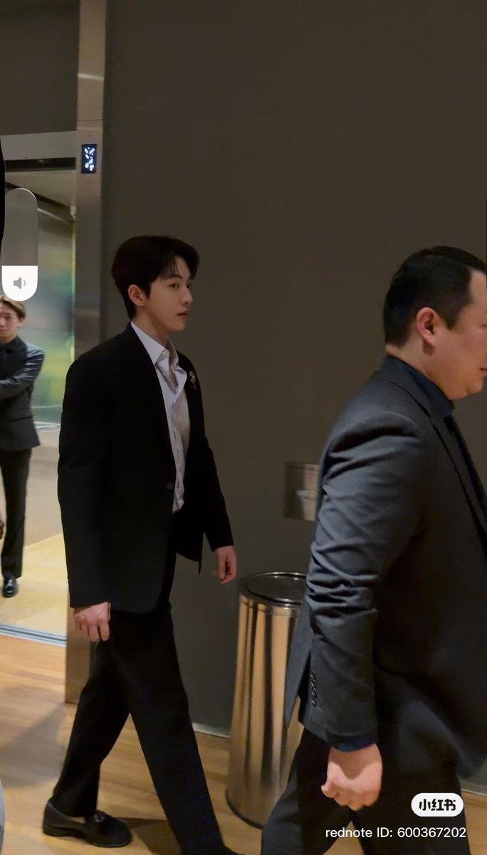 Nam Joohyuk is so handsome in real life 😭

#Dior #NamJooHyuk