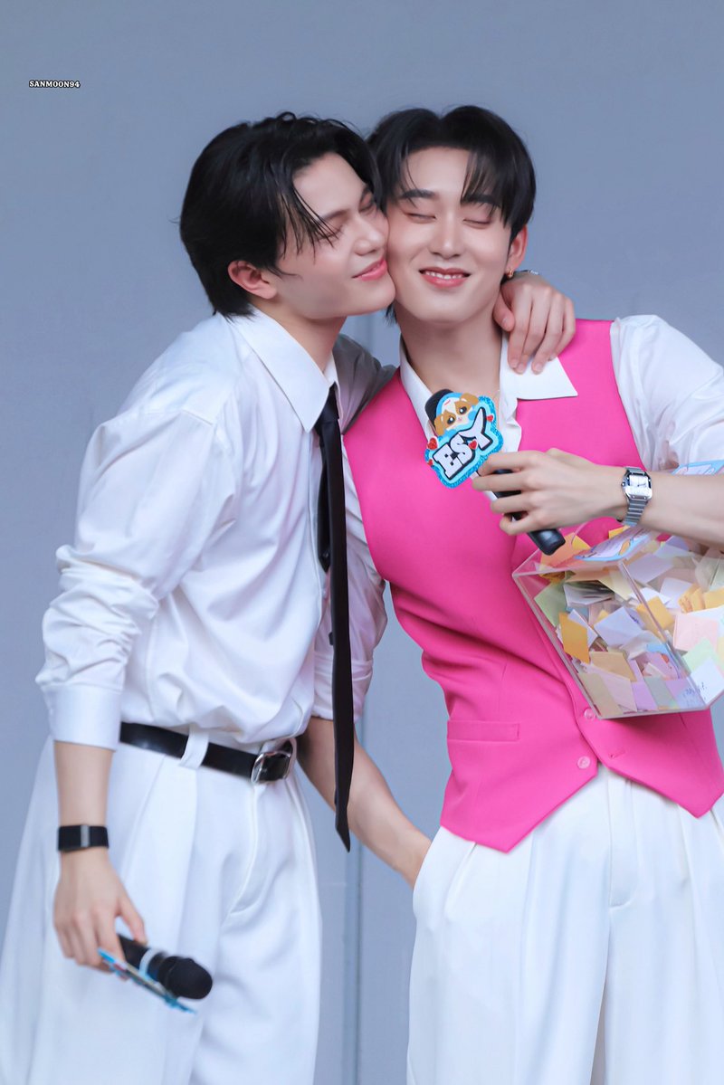 ใครฟรินแนบแก้มมากองกันตรงนี้!
แจก 100/2 คน สุ่มวันที่ 28/2  12.00 น. สุ่มจาก รี 1 คน และ ❤️ 1 คน