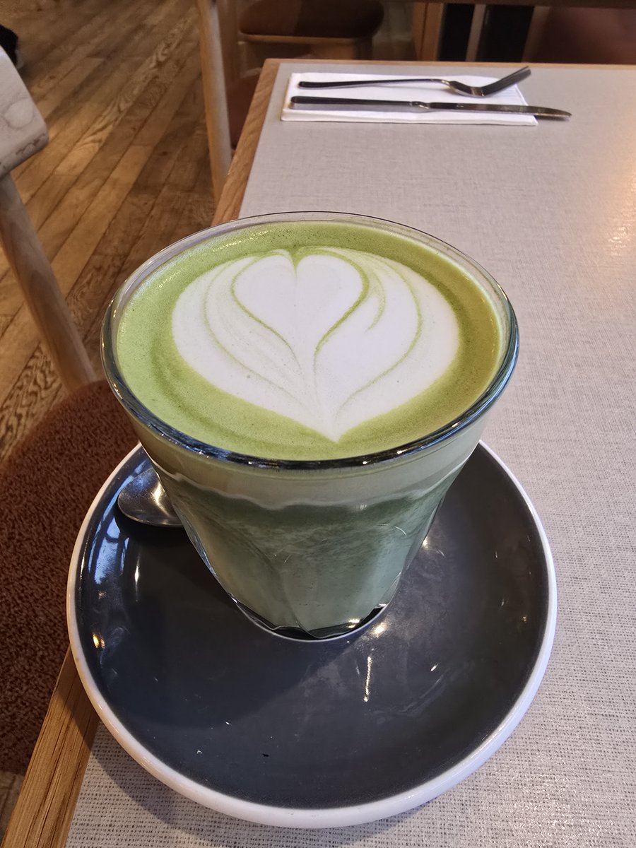 Impression tweet media