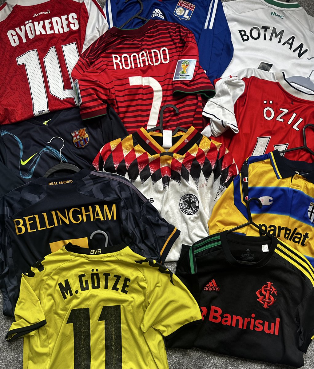 Lee's Football Shirts tweet media