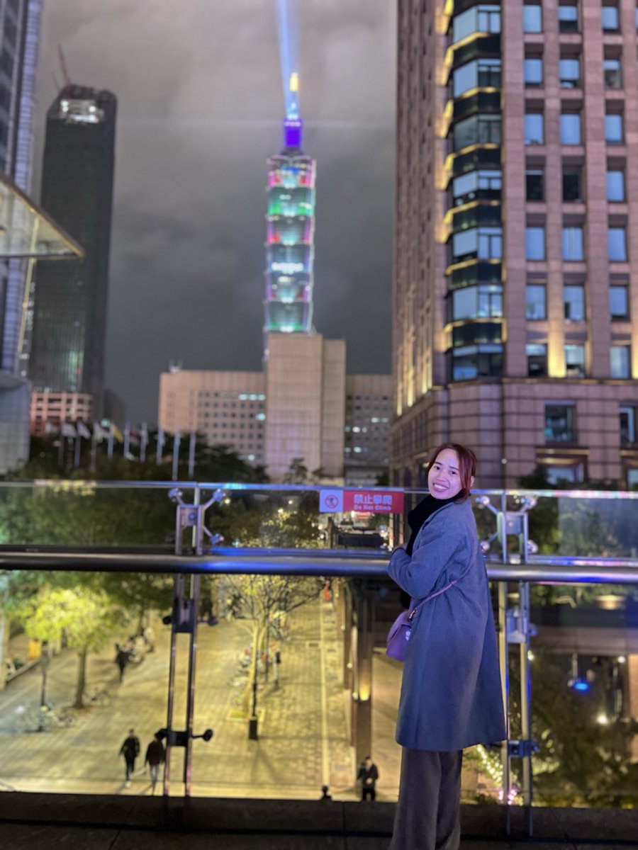 Neenee1945's tweet photo. Kangen
#taiwan #taipei101 https://t.co/oyVDlo6deZ