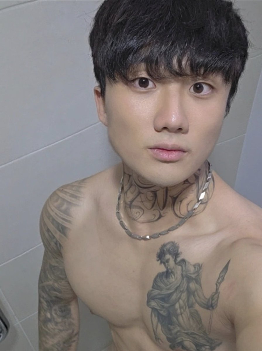 현 tweet media