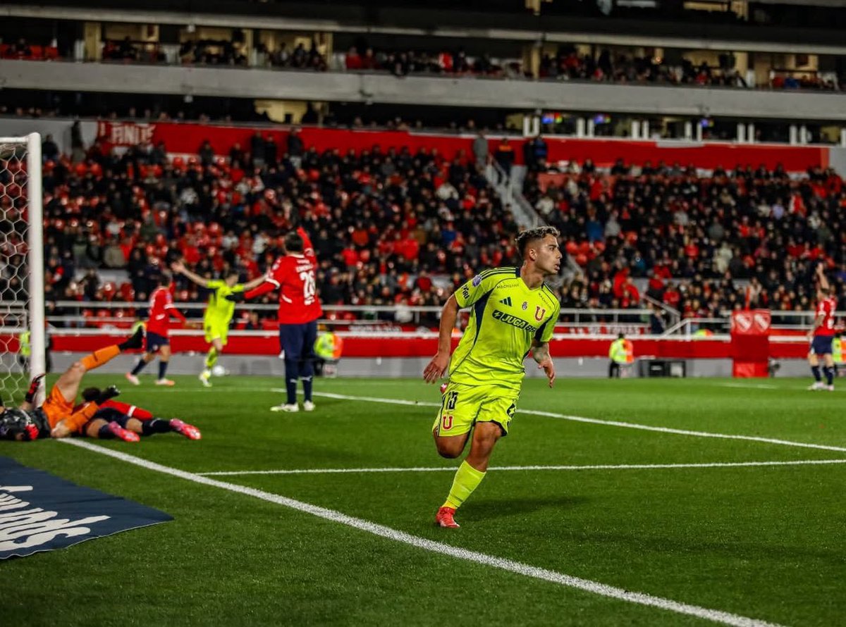 Lucas Daniel 🇨🇱🦉 tweet media
