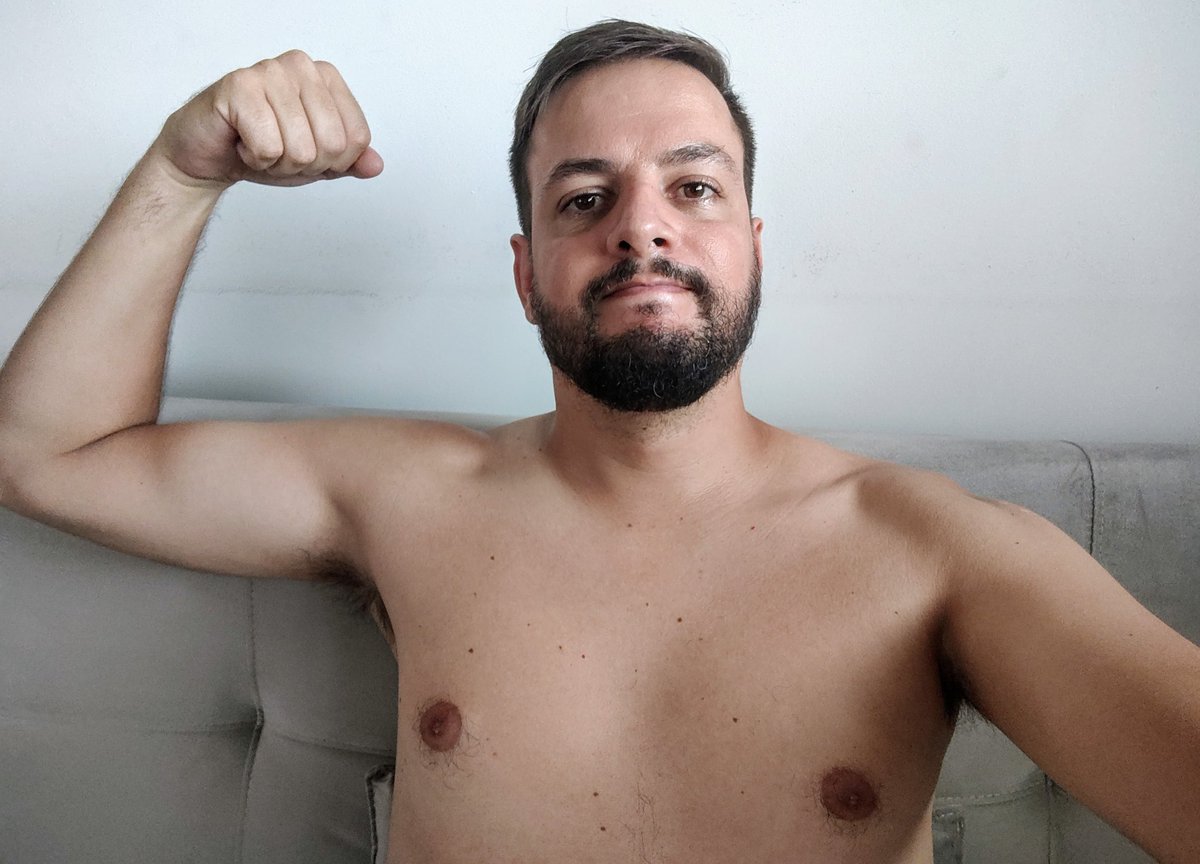 Alberilucas's tweet image. Até que tá dando pra ver um resultado bacana, tô me sentindo tão tão 🙈
#biscoito #ferias