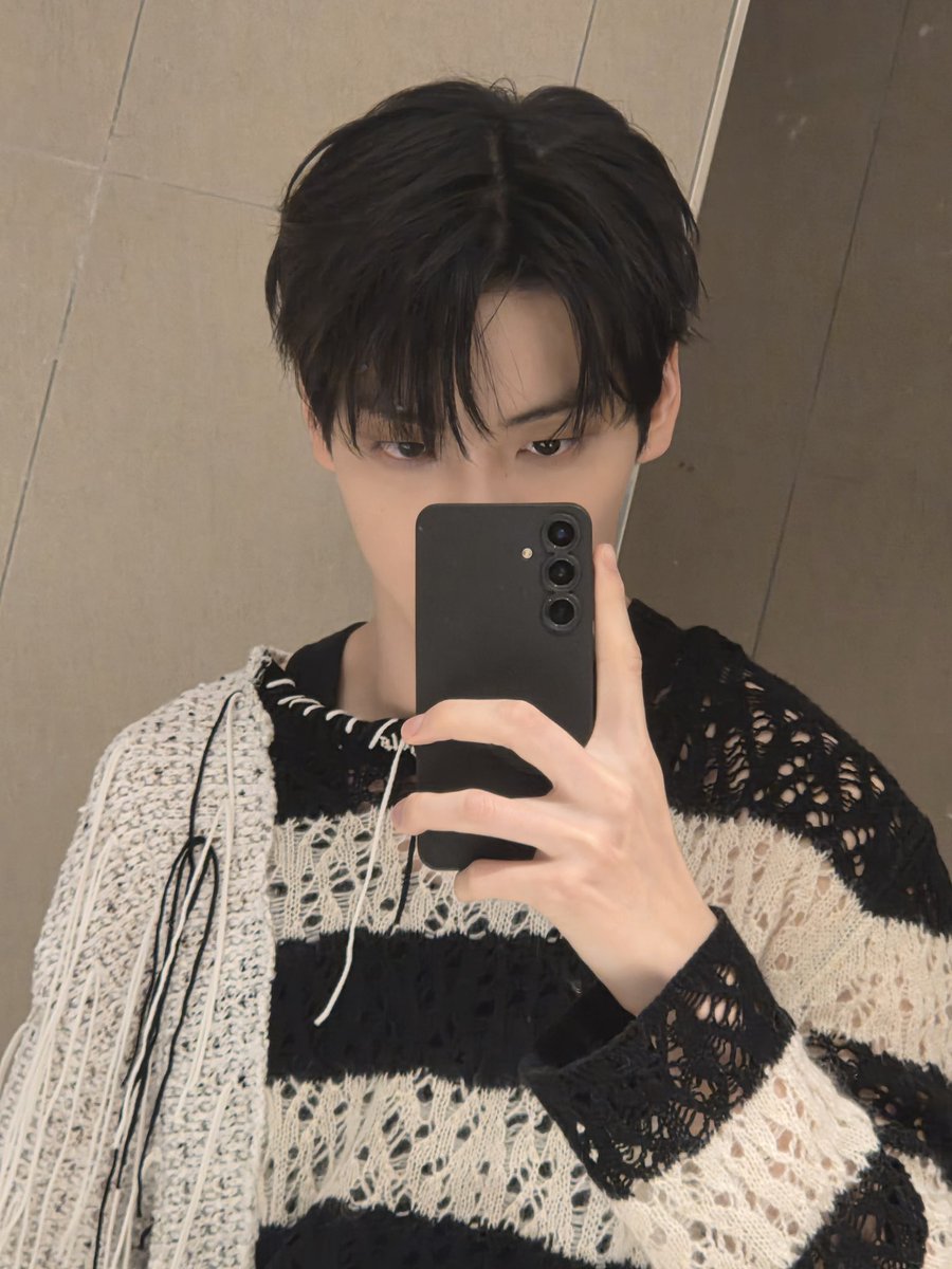 CSBCENTRIC's tweet photo. [260227] Weverse dms https://t.co/zqBIrkHr5t