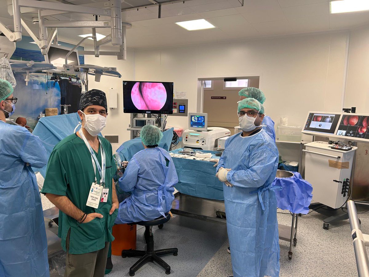 UropediaUCD's tweet photo. Ürolojik Cerrahi Derneği, Marmara Üniversitesi Üroloji Anabilim Dalı ve Avrupa Üroloji Okulu (ESU) iş birliği ile düzenlenen "PROSTAT-IST" kursumuzun 1. Günü tamamlanm��ştır. Konuşmacılarımıza, 150 üzerinde online katılımcımıza ve kursiyerlerimize katılımları için teşekkür ederiz. https://t.co/FsqRZvSH1q