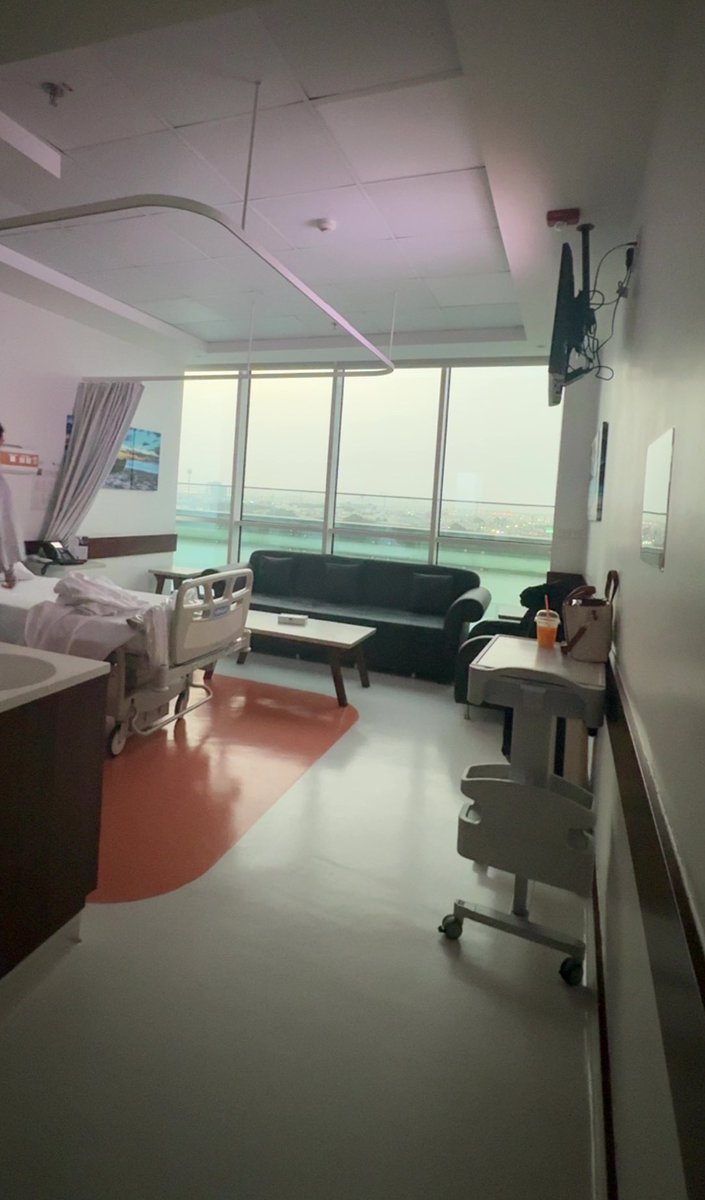 اللهم لك الحمد حتى ترضى ولك الحمد اذا رضيت ولك الحمد بعد الرضى .. 

ما اقول غير ٢٥ يوم من اصعب ايام الحياة 
يارب اشفي مريضنا وعافيه ورد له عافيته يارب ياكريم
واكتب لجروحه الشفاء واجعل له على كل وجع والم وابره وخياطه وعملية اجر وعافيه وتطهير 🥹💔