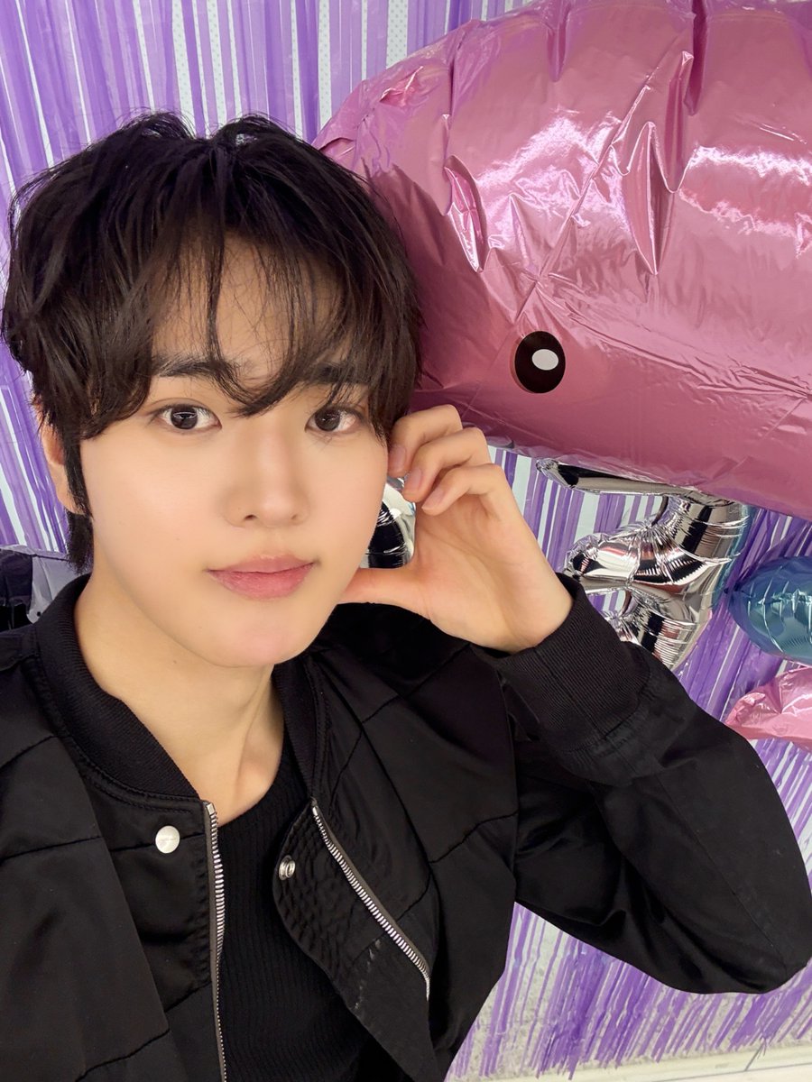 TPST__official's tweet photo. 🎂

#TEMPEST #템페스트
#은찬 #EUNCHAN
#HAPPY_EUNCHAN_DAY https://t.co/B8NHYx2LBA