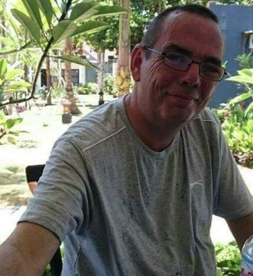 porqueTTarg's tweet photo. "Cono"

Porque un hombre que creía tener cáncer de pulmón se sometió a una cirugía urgente para extirparle un tumor canceroso. 

Los cirujanos descubrieron que no tenía cáncer de pulmón; el tumor era en realidad un cono de tráfico de juguete que inhaló hace 40 años. https://t.co/HwWsmw84yQ